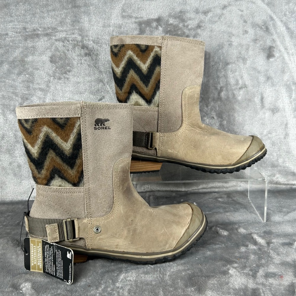 Sorel Slim Shortie Waterproof Boots Womens 8.5 Tan Suede Chevron Aztec Print NOS